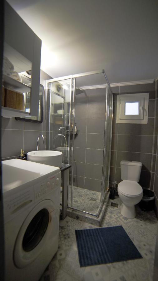 D16 Athens Apartment - 5' Mins To Petralona Metro Luaran gambar