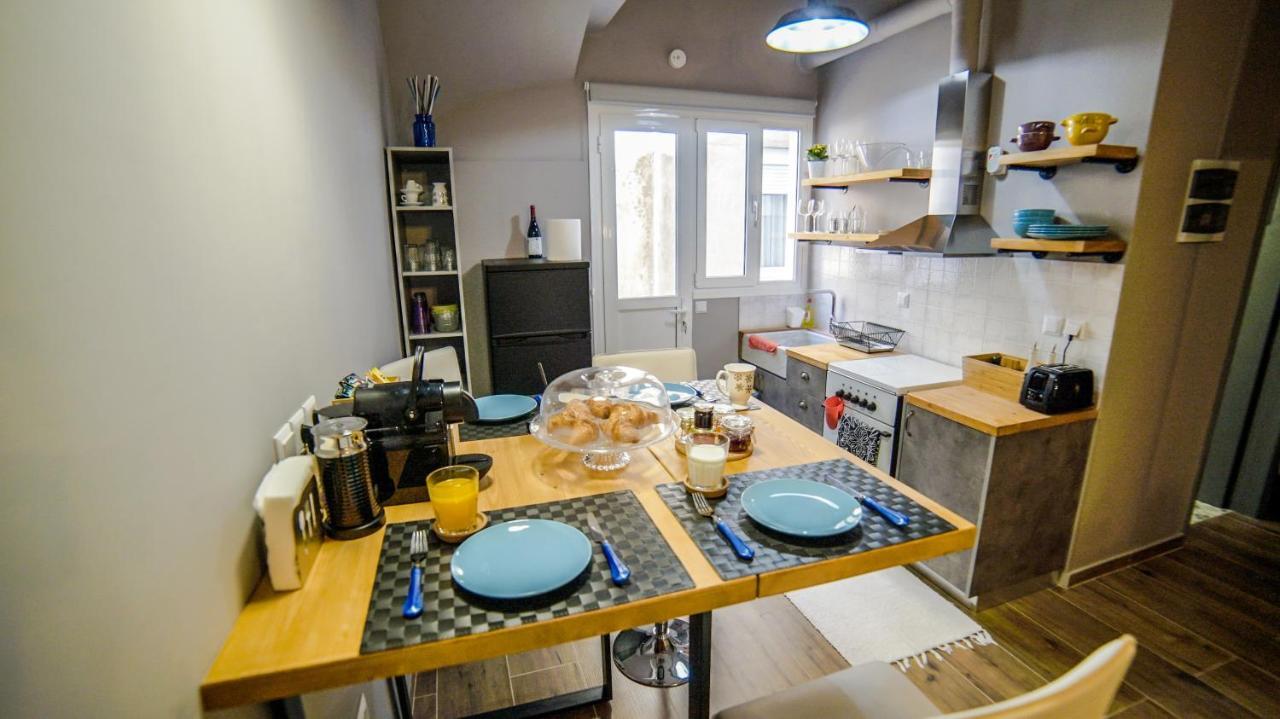 D16 Athens Apartment - 5' Mins To Petralona Metro Luaran gambar